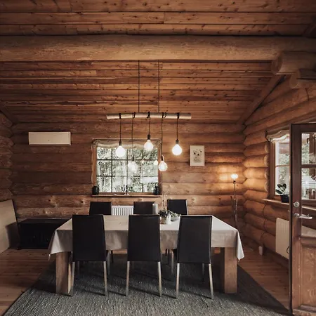 Hébergement de vacances Stunning In Unknown With 2 Bedrooms, Sauna And Wifi *